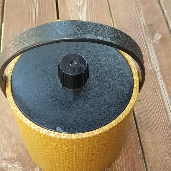 Irvinware vintage ice bucket